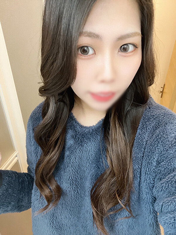 まひな(23)