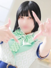 カエデ(22)