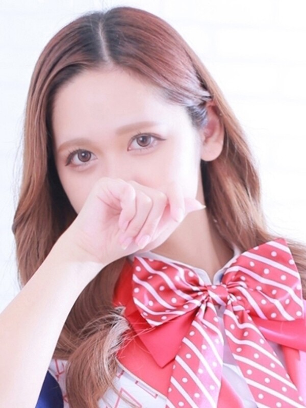 ニーナ(24)
