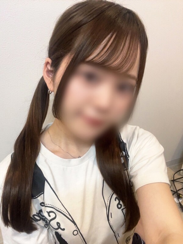 サツキ(23)