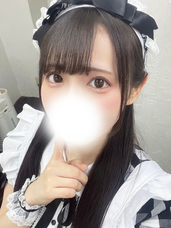マユ(25)