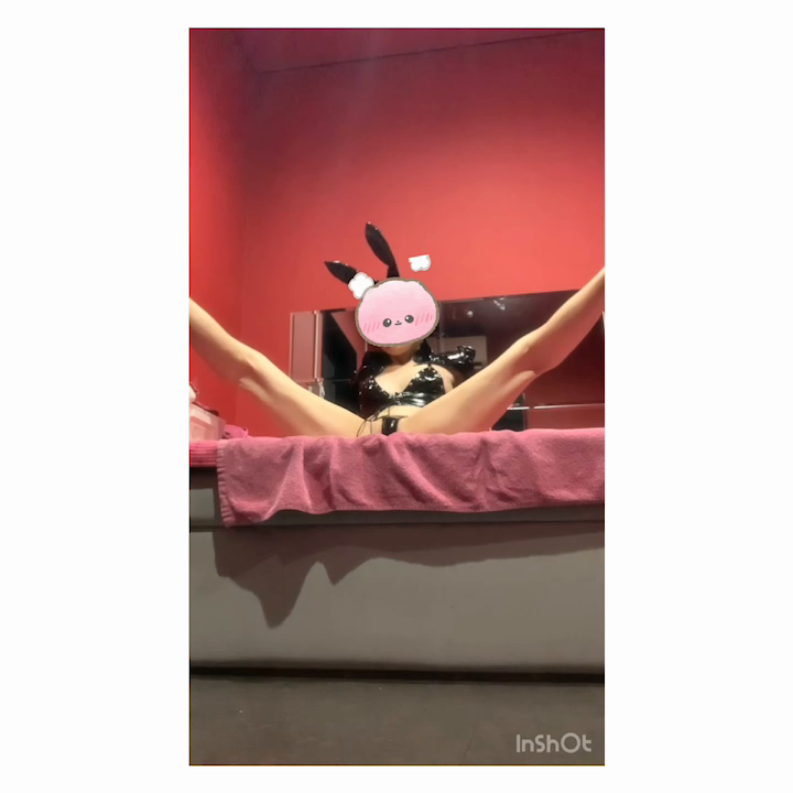 小柄でHなおねだりバニー