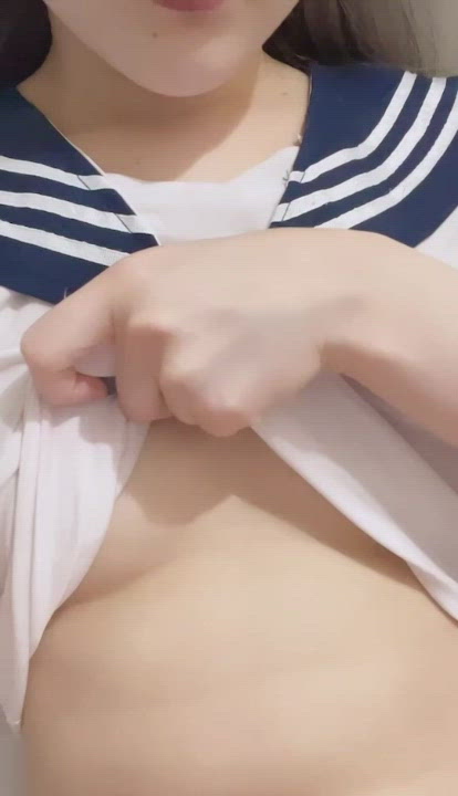 あれ微妙に乳首みえないですか？