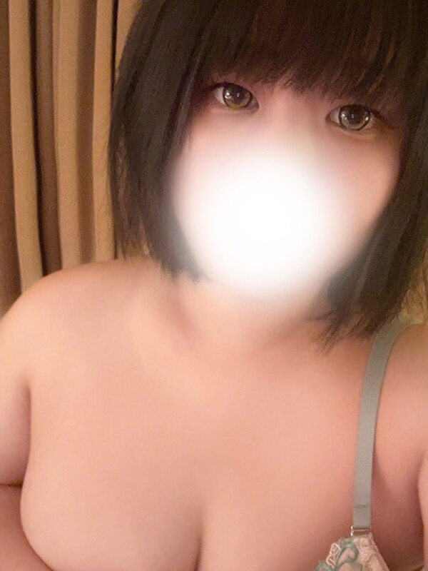 るん(23)