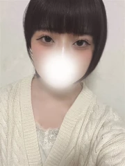 れい(21)