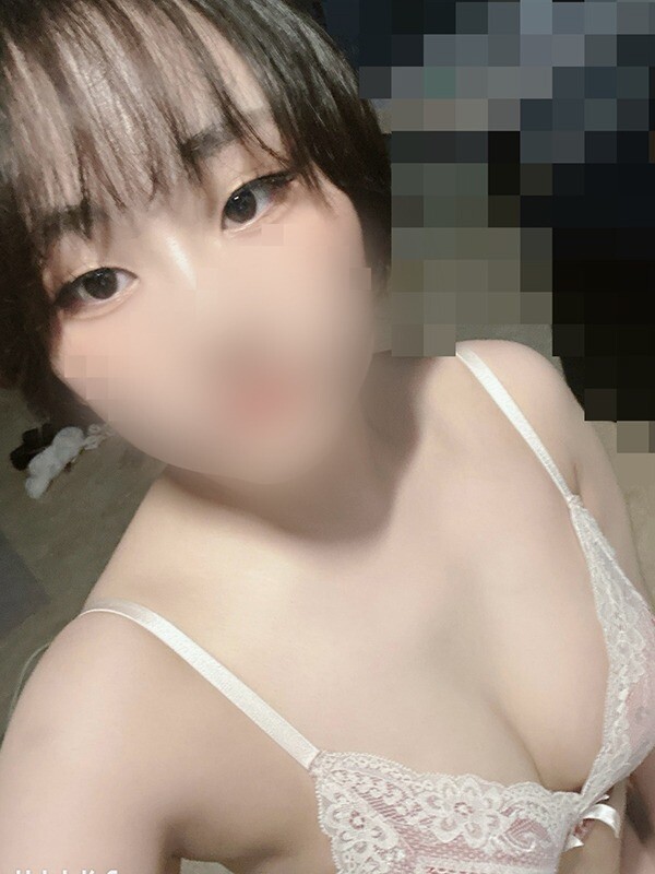 ルリ(22)