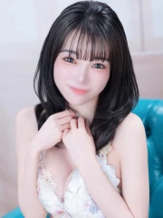すず(24)