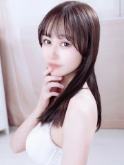 れい(23)