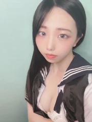 なな(19)
