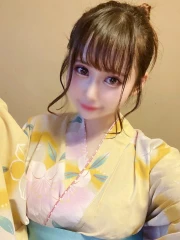 みい(21)