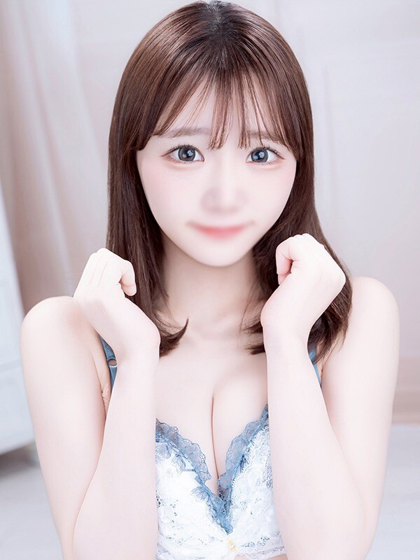 ももあ