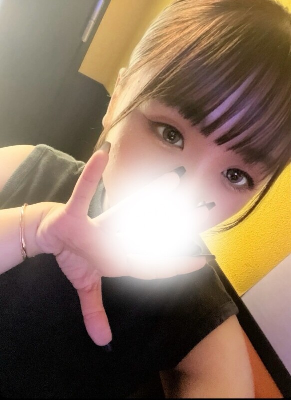 あい(18)