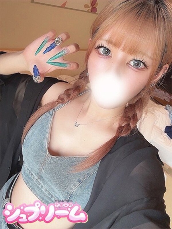 まゆな(22)