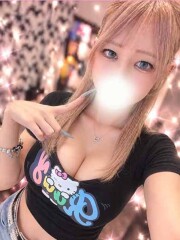 シュプリーム まゆな(22)