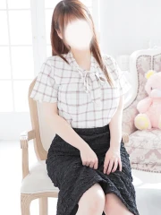 つきな(28)