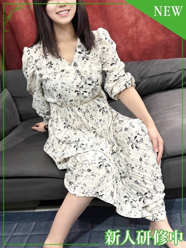 なち(27)