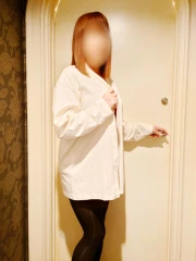 昼下がりの情事 美咲ゆりな【新人・熟女コース】