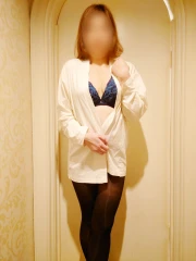 昼下がりの情事 市川あやみ【新人・熟女コース】