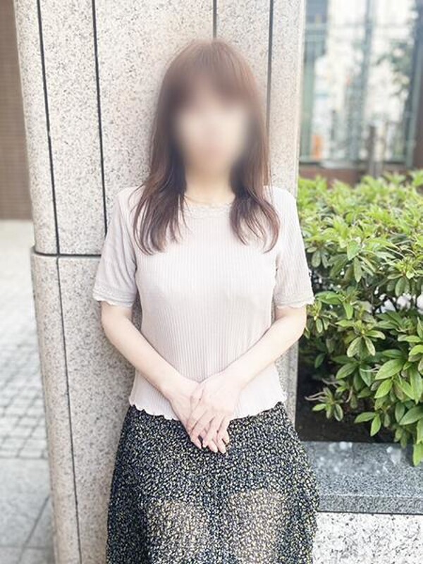 すず(52)
