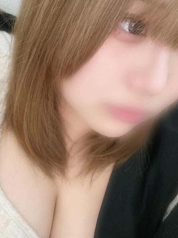 なぎ(22)