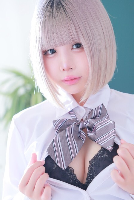ももな