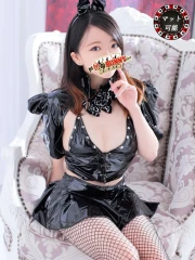 リナ(22)