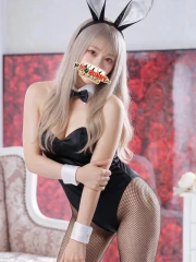エリ(23)