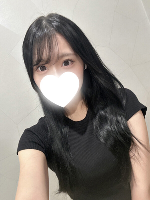 白雪りな(26)