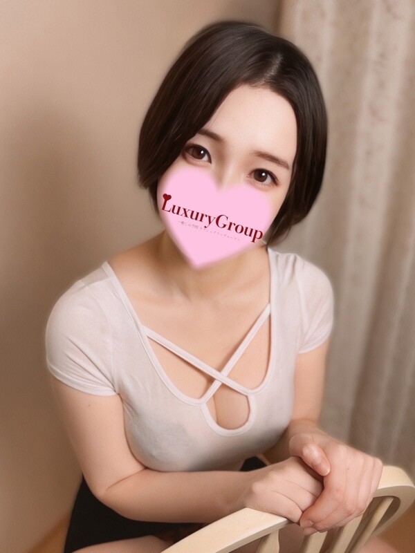 えな(25)