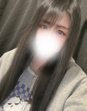 なち(22)