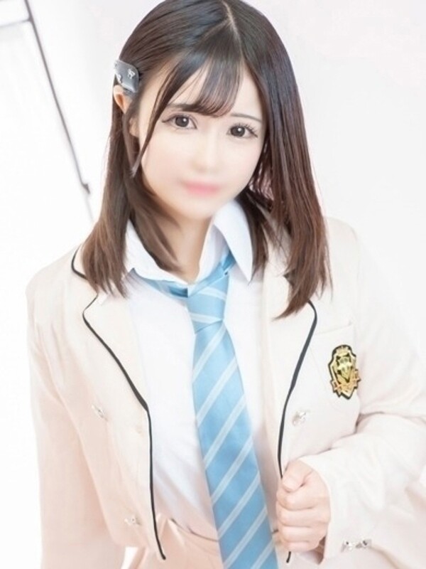 みい(19)