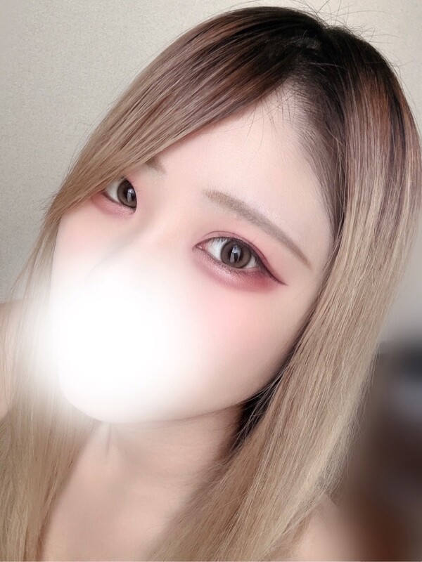 なな(23)