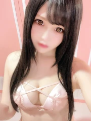 ユナ(25)