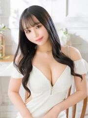 レア(20)