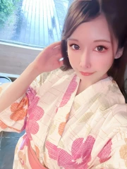 シホ(24)