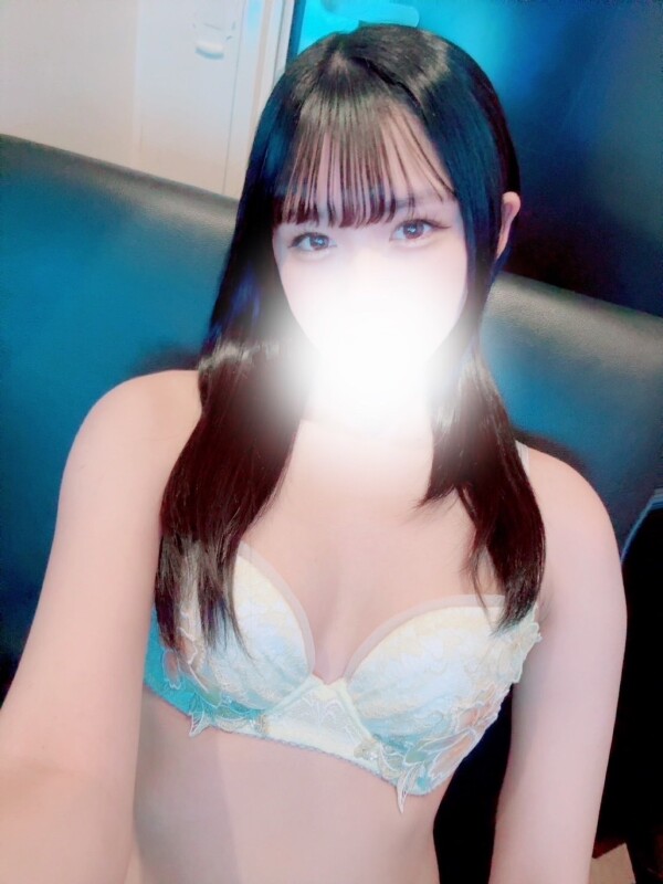 みく(20)