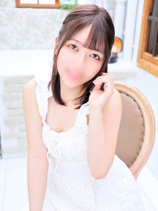 すず(24)