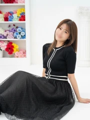 さや(20)