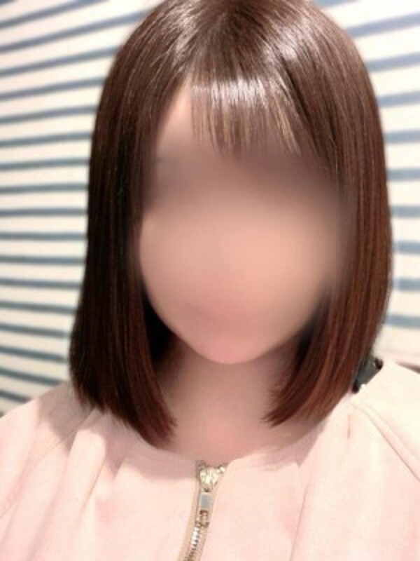 めい(32)