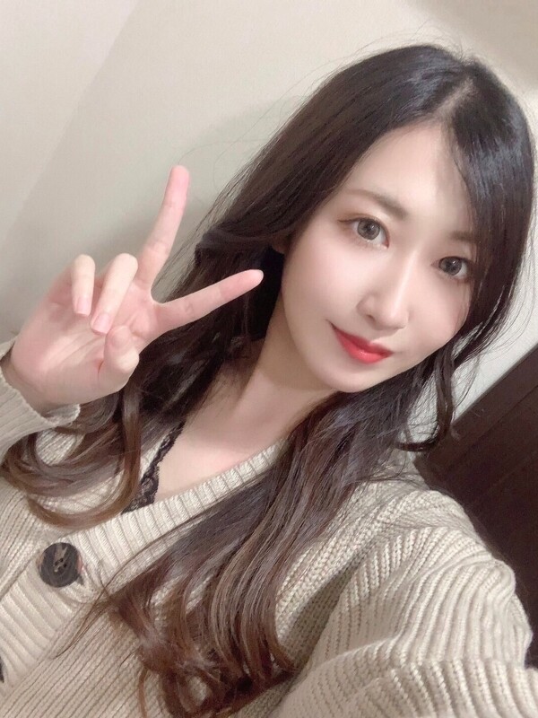 りお(25)