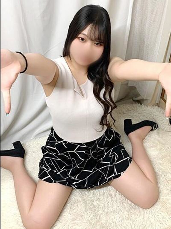 ななみ(24)