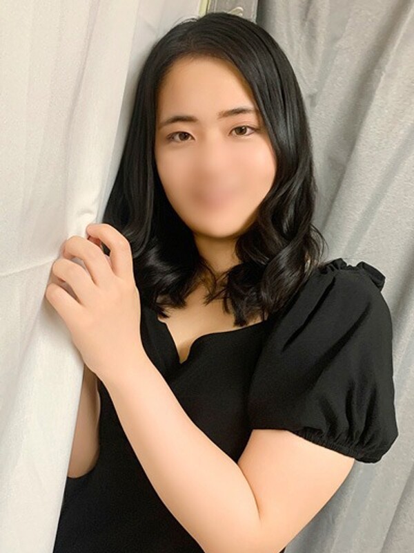 りう(22)