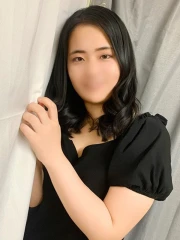 りう(22)