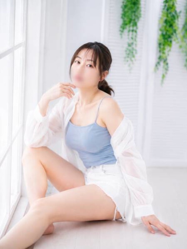 体験新人まりな