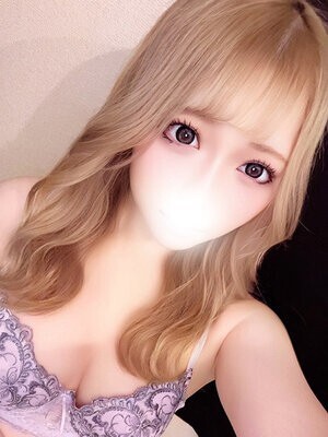 三日月るい