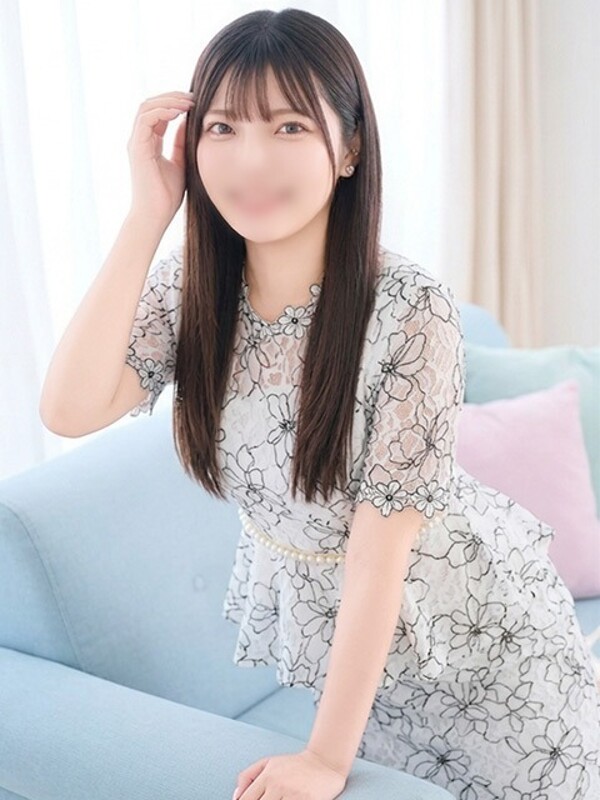 りり(22)