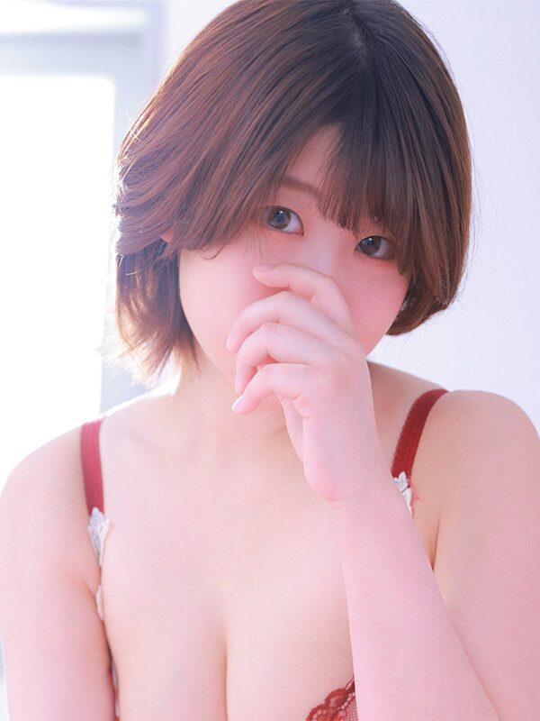 宮森ひなつ(24)