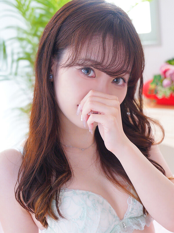 御園あいか(22)