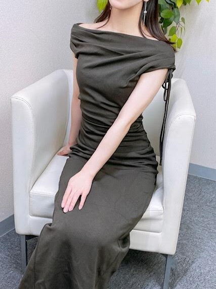かなえ(25)