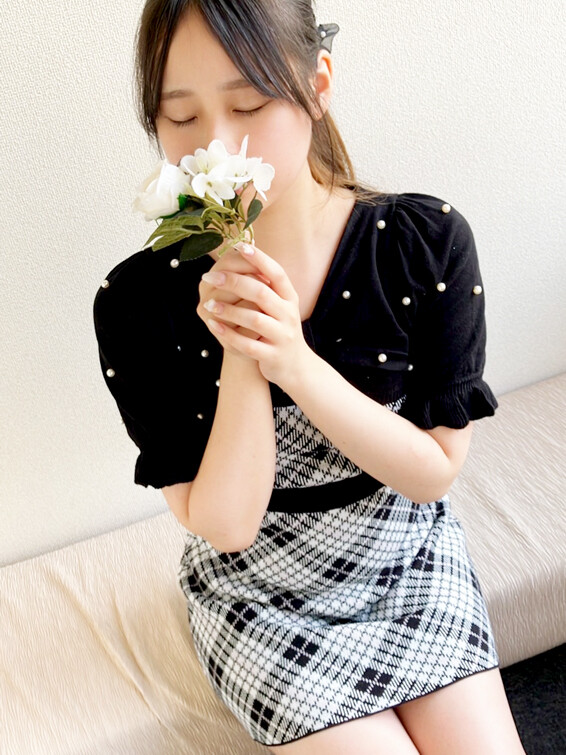 あや(20)